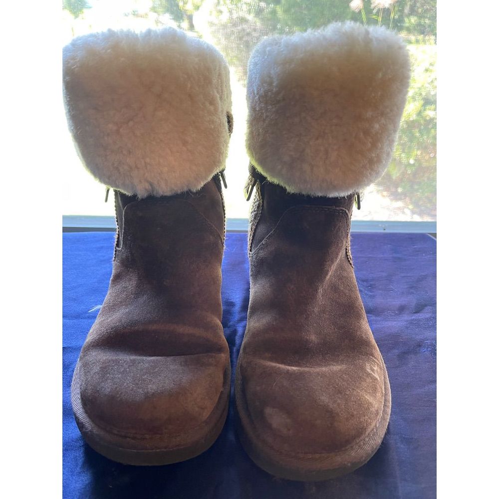 Women’s UGG boots size 7 - Picture 3 of 7